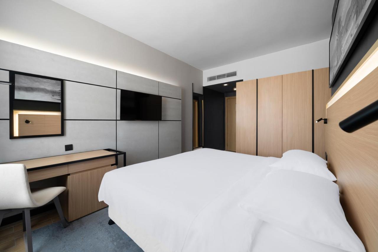 Park Inn By Radisson Makkah Thakher Alsharqi Mecca ภายนอก รูปภาพ